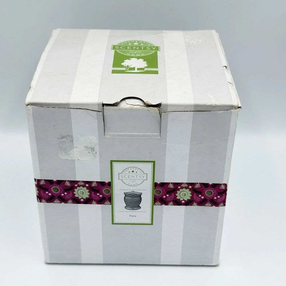 Scentsy Tiara Pink Electric Wax Warmer Rhinestone‎ Crown Boxed Tested Works